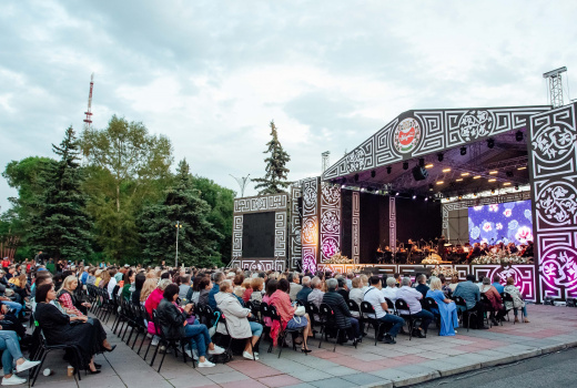 С Днём республики Хакасию поздравят звёзды мировой оперной сцены